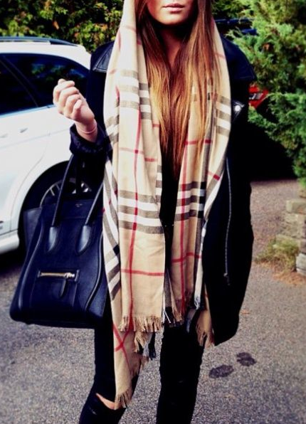 burberry scarf street style